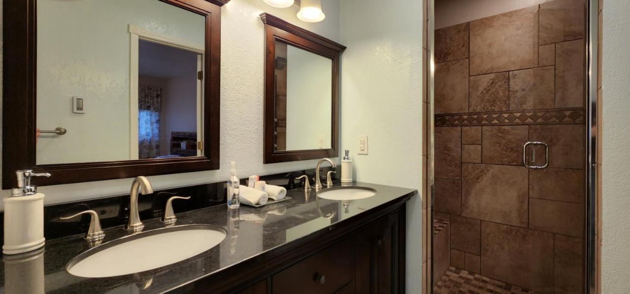 Trinity Escapes - Two Bedroom Two Bathroom Full Apartment Near Airport Anchorage Luaran gambar